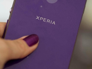 blandat våren 2013 En lila SonyXperia Z