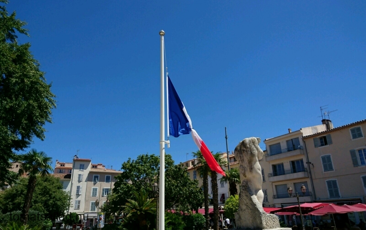 antibes-trikoloren