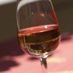 ett glas rosévin